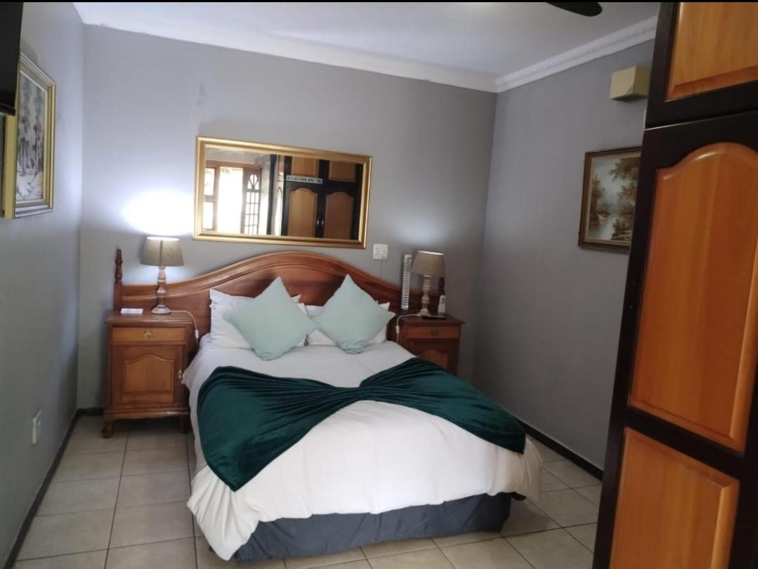 Lagoon Breeze Guest House Knysna Buitenkant foto